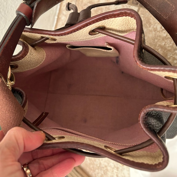 Dooney & Bourke Large pebbled leather drawstring bucket bag dyed Walnut Brown - Picture 9 of 14